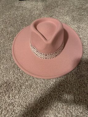 Vici Mauve Pink Wide-Brim Felt Fedora with Patterned Band